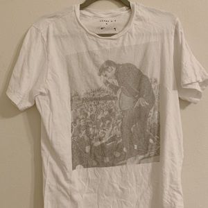 Aeropostale Elvis Presley T-Shirt, Men’s Medium